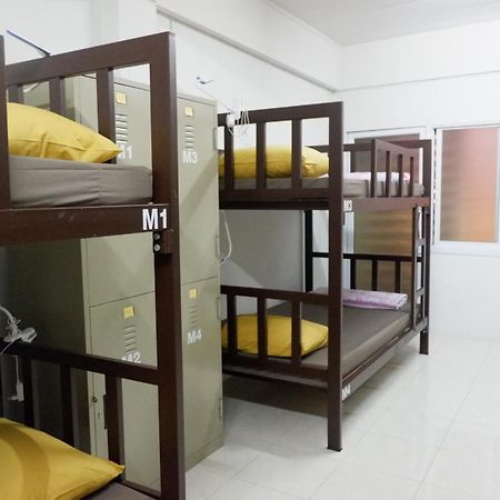 Ranong Backpacker'S Hostel (Adults Only) Εξωτερικό φωτογραφία
