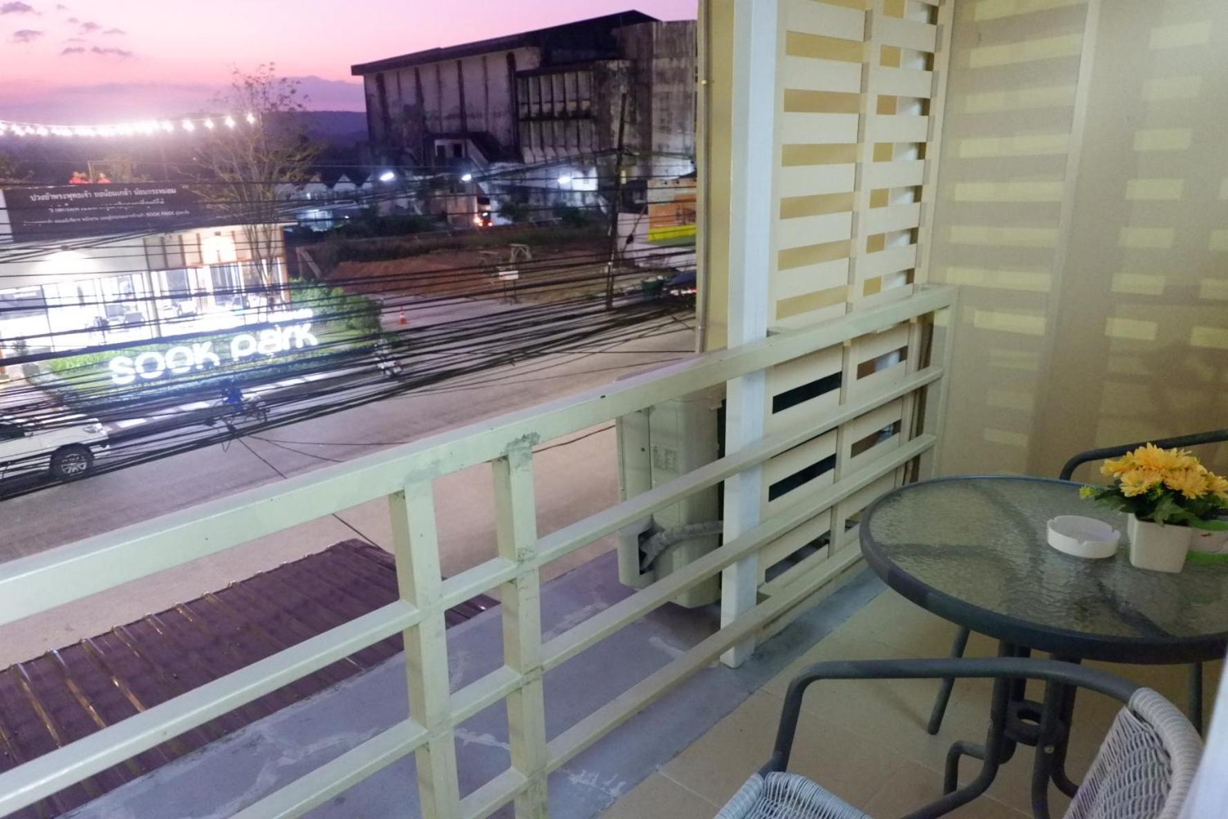 Ranong Backpacker'S Hostel (Adults Only) Εξωτερικό φωτογραφία