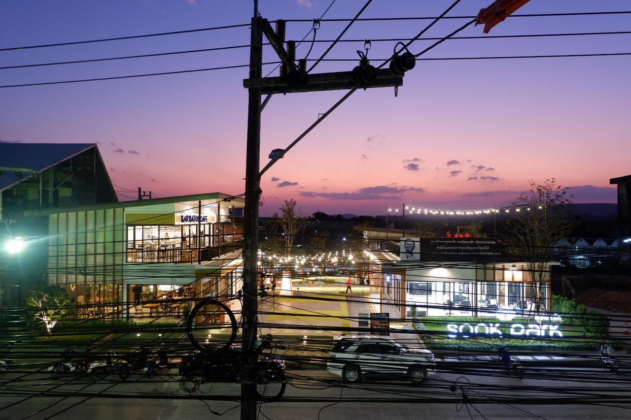 Ranong Backpacker'S Hostel (Adults Only) Εξωτερικό φωτογραφία